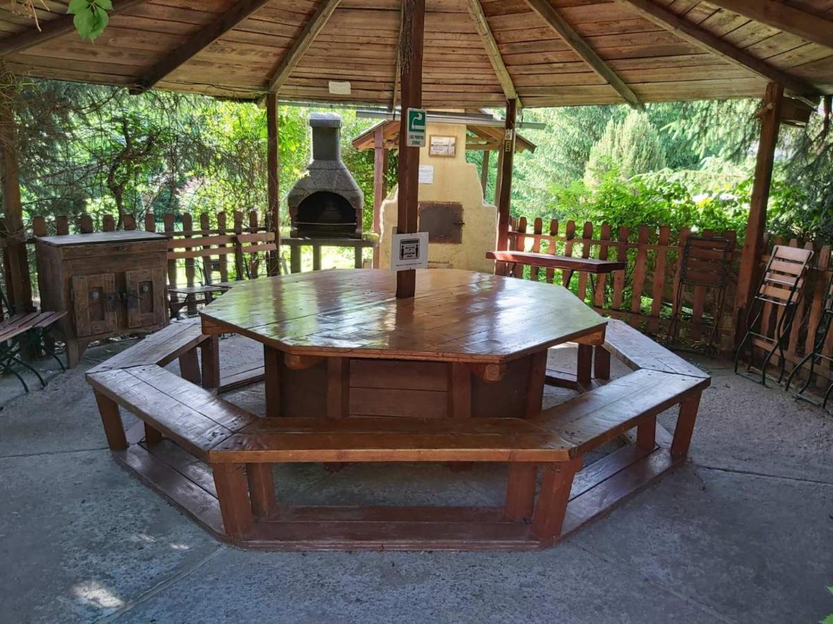 Bungalow Camping Edelweiss - Floare De Colt - Gyopar Rimetea Bagian luar foto